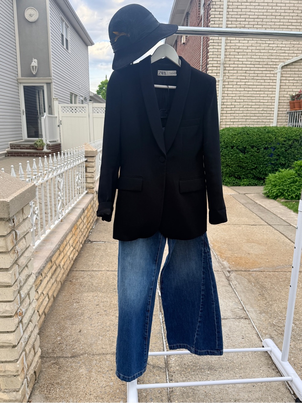Zara Black Single-Button Blazer